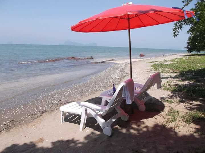 Dugong Koh Sukorn Hotel Ko Sukon Екстериор снимка