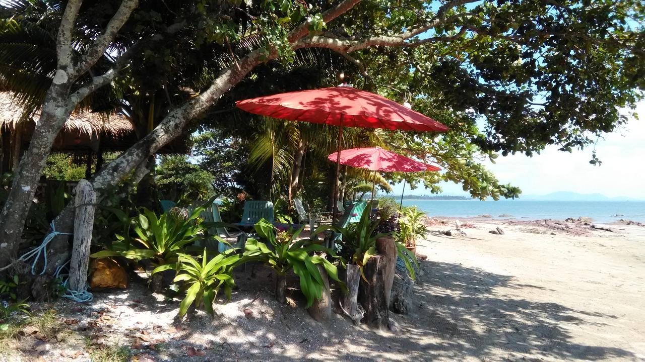 Dugong Koh Sukorn Hotel Ko Sukon Екстериор снимка