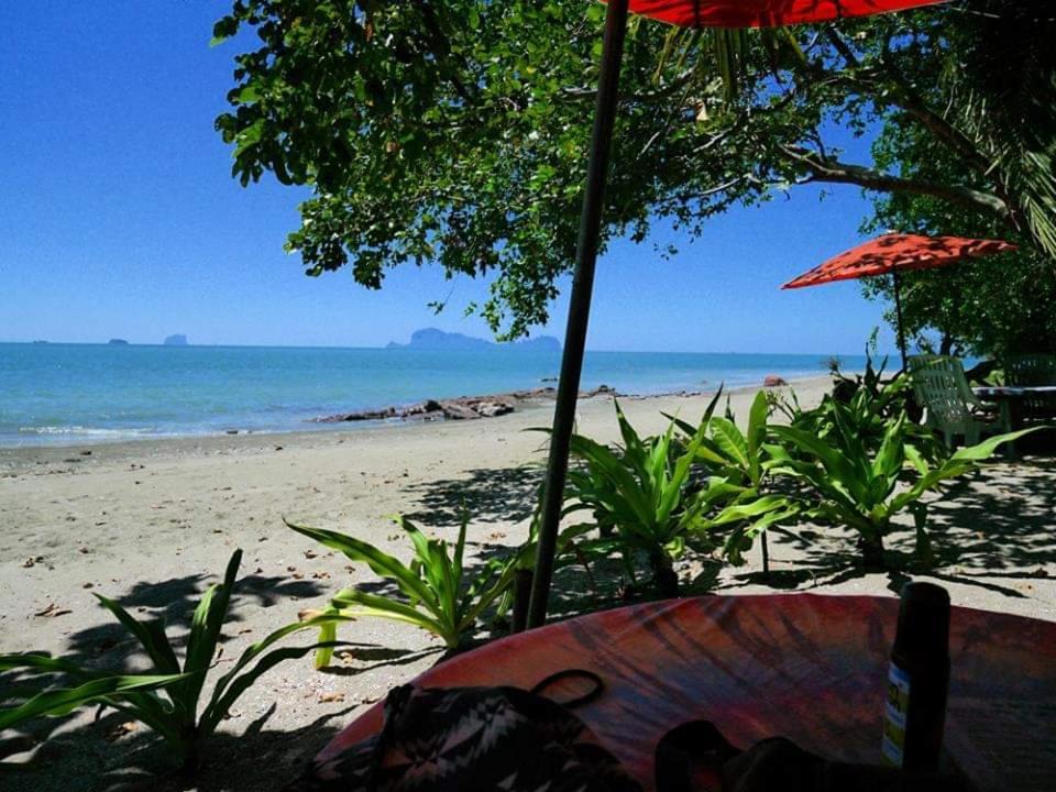 Dugong Koh Sukorn Hotel Ko Sukon Екстериор снимка